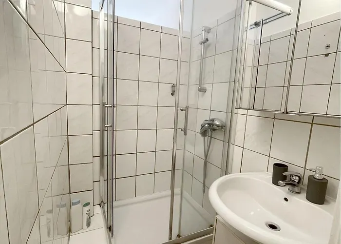 Διαμέρισμα And Practical In